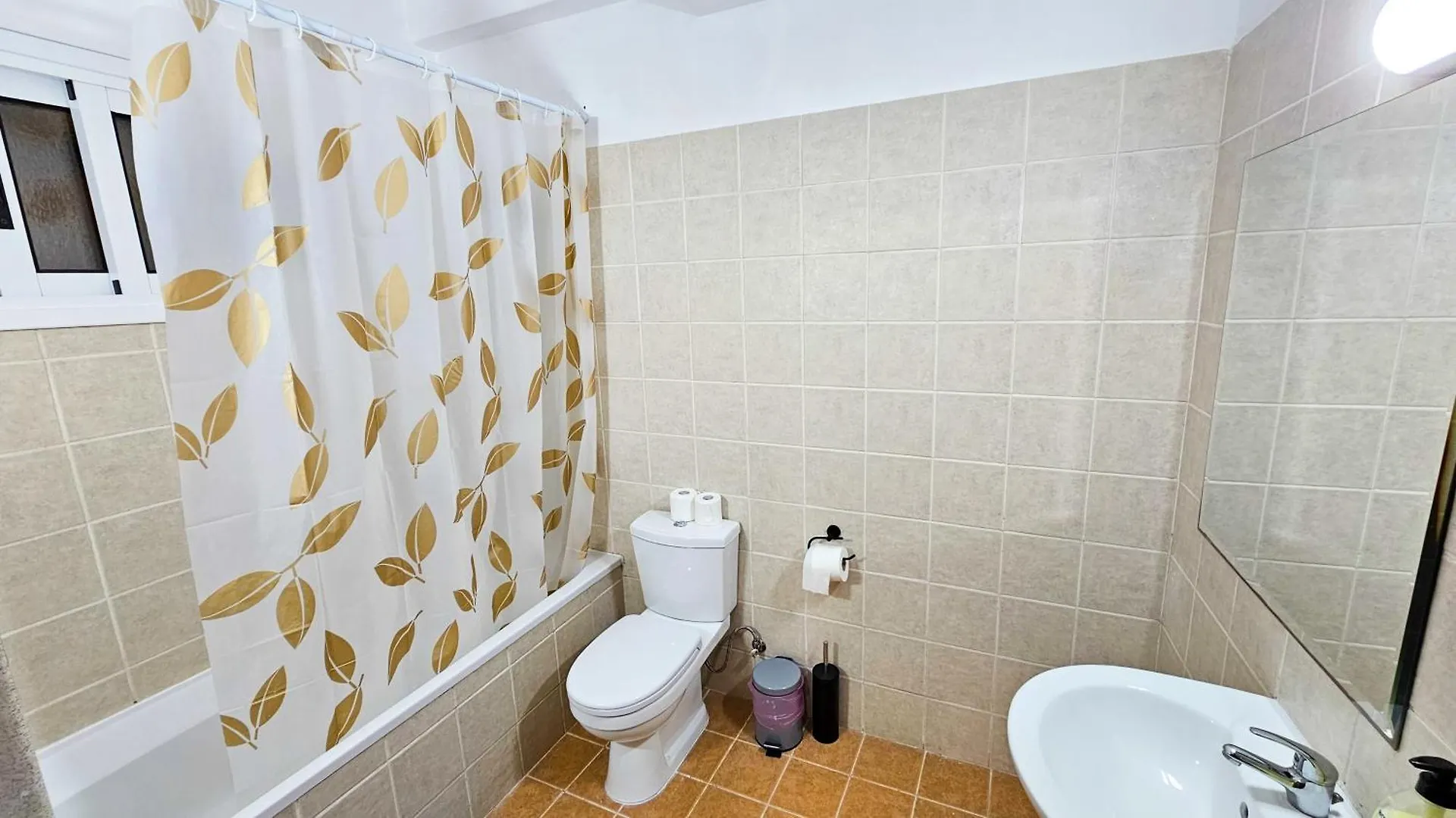 Apartment Sky Ward City Rooms, 150M From Chabad Lubavitch Larnaca
